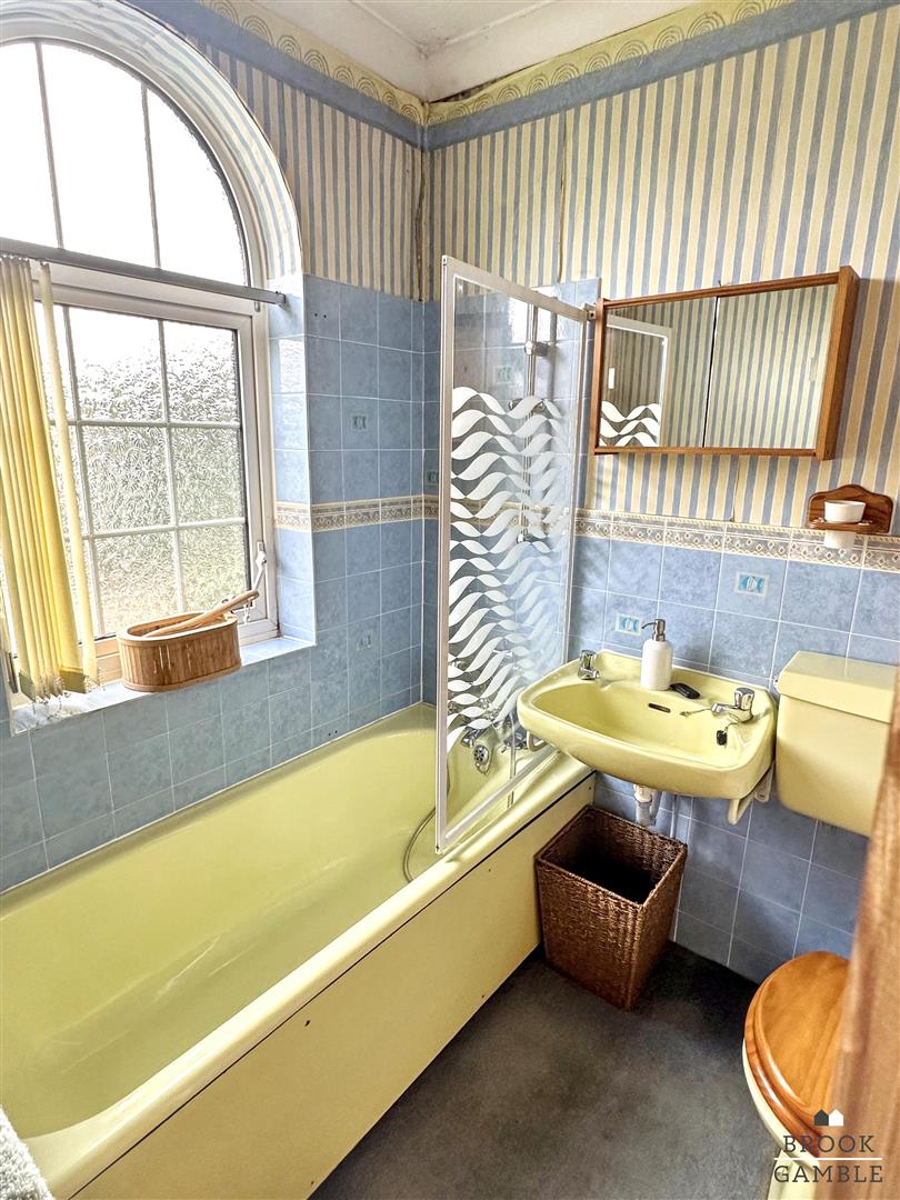 3 Bedroom House - Semi-Detached. Falmer Close in Eastbourne, East Sussex 14